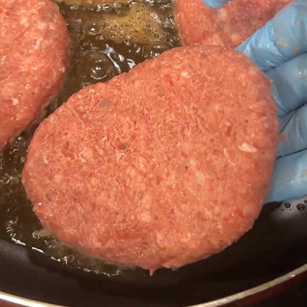 画像7: 【ギフト】おおいた和牛ハンバーグ＆煮込みハンバーグセット (7)