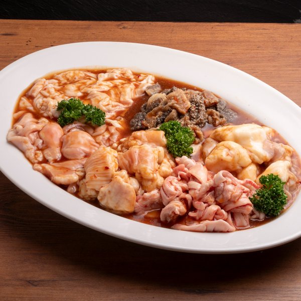 画像1: 【ギフト】ホルモン焼肉詰め合わせセット (1)